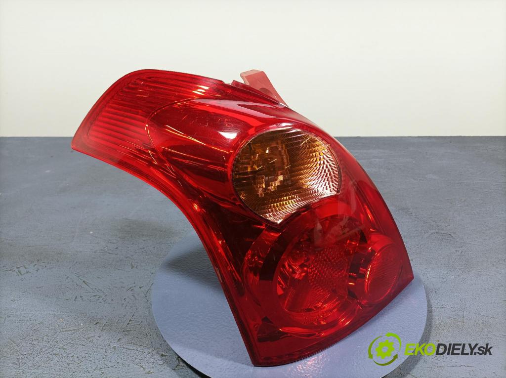Suzuki Swift 2007 svetlo / reflektor zad ľavá Vonkajsia: