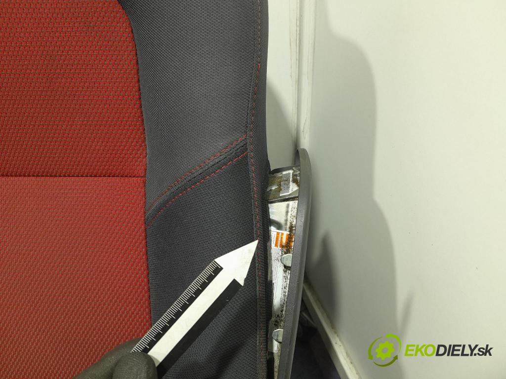 Suzuki Swift 2007 sedačke: Set.: