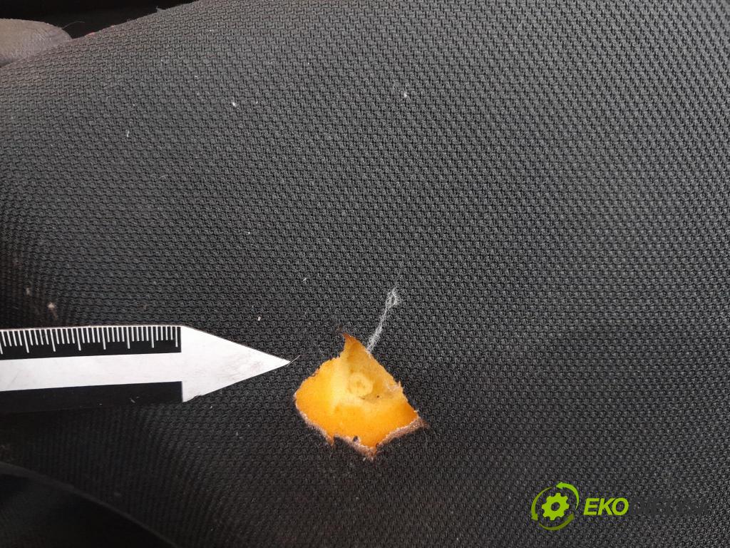 Suzuki Swift 2007 sedačke: Set.: