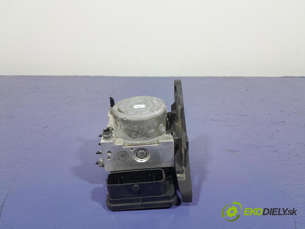 Skoda Octavia 2015 čerpadlo ABS x 3Q0614517P