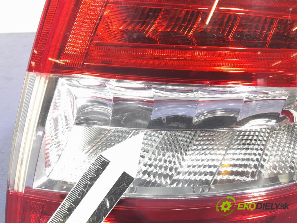 Skoda Octavia 2015 svetlo / reflektor zad Prava: Vonkajsia: