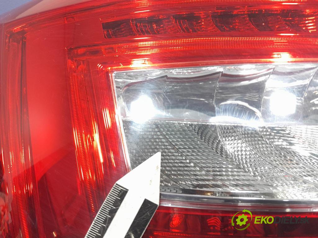 Skoda Octavia 2015 svetlo / reflektor zad ľavá Vonkajsia: