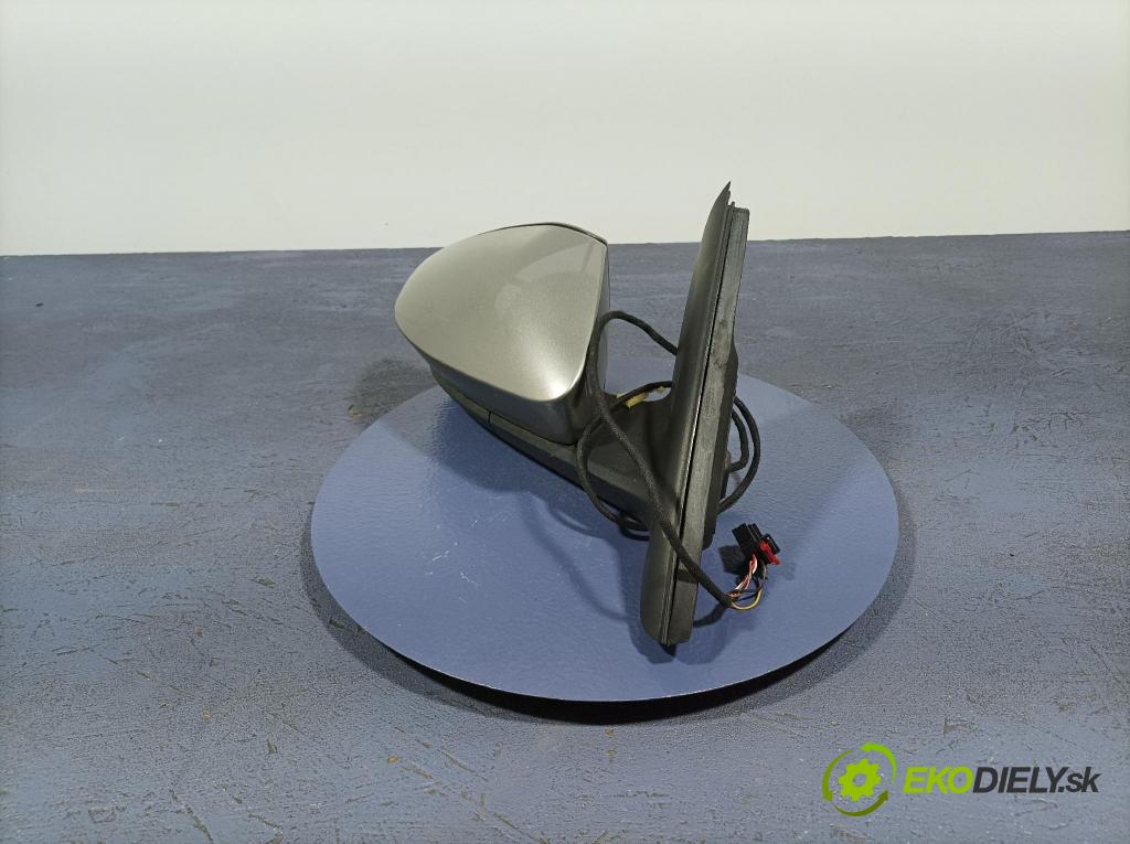 Skoda Octavia 2015 zrkadlo pravé