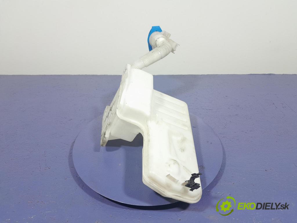 Skoda Octavia 2015 nádržka Podložka: 5Q0955448AE