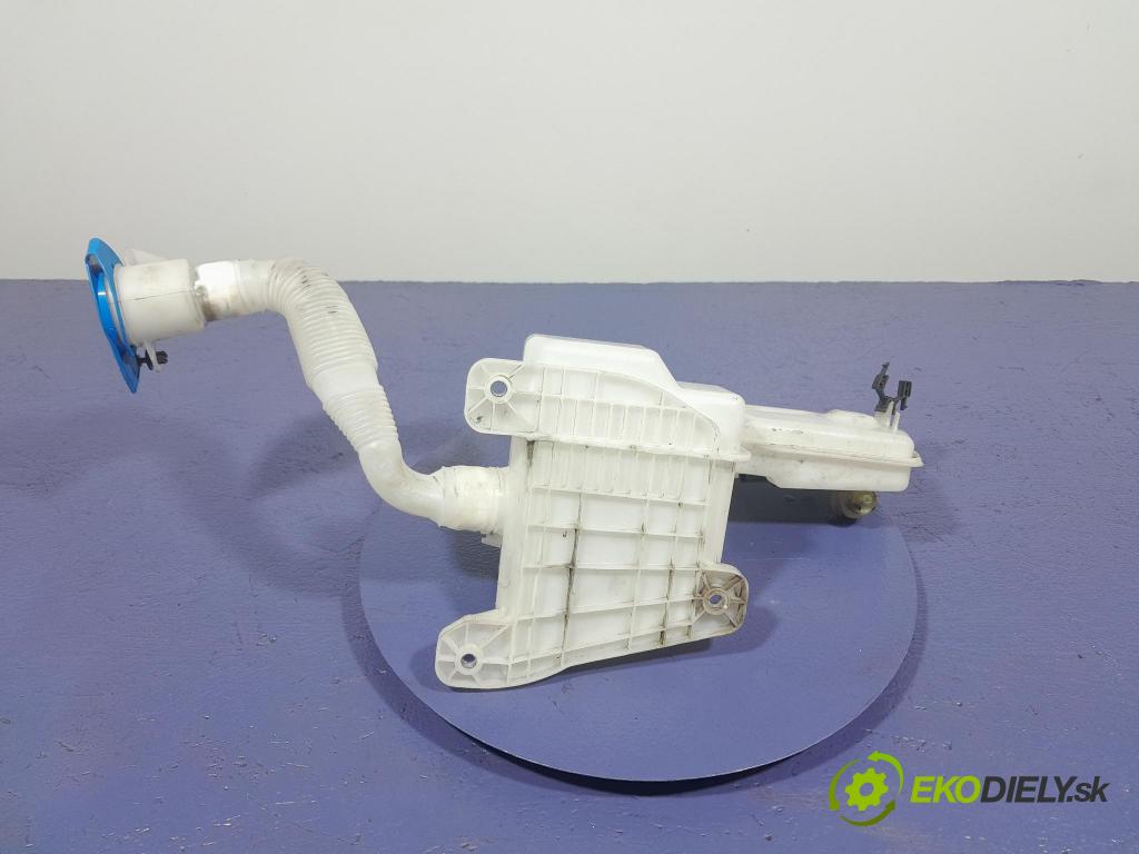 Skoda Octavia 2015 nádržka Podložka: 5Q0955448AE