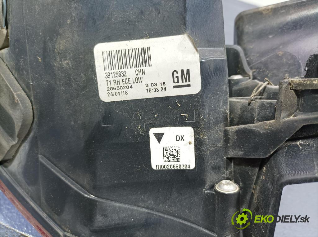 Opel Insignia 2018 svetlo / reflektor zad Prava: Vonkajsia: 39125832