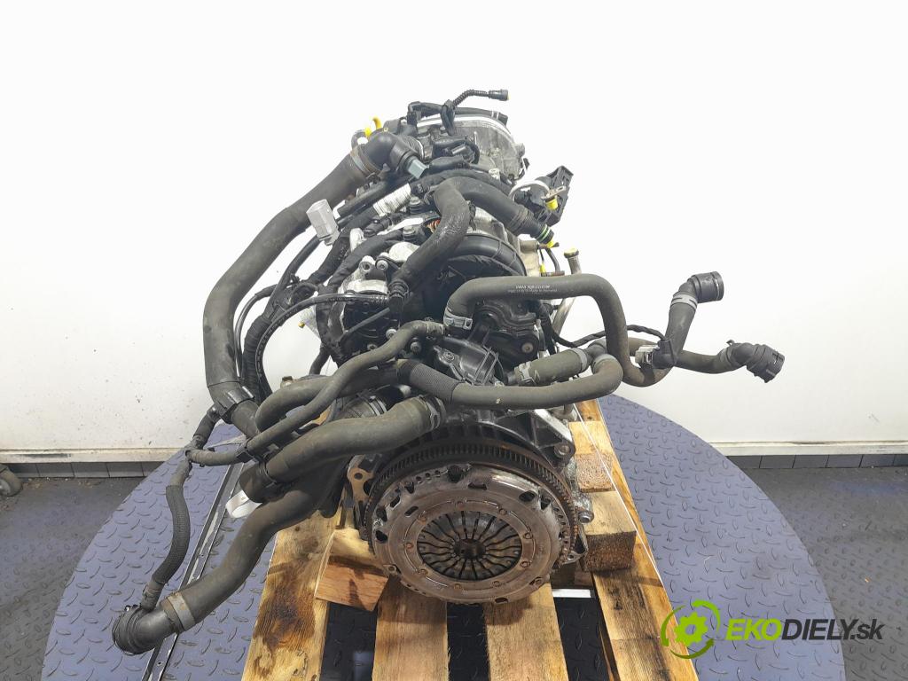 Skoda Octavia 2015 motor Benzín CHP CHPA