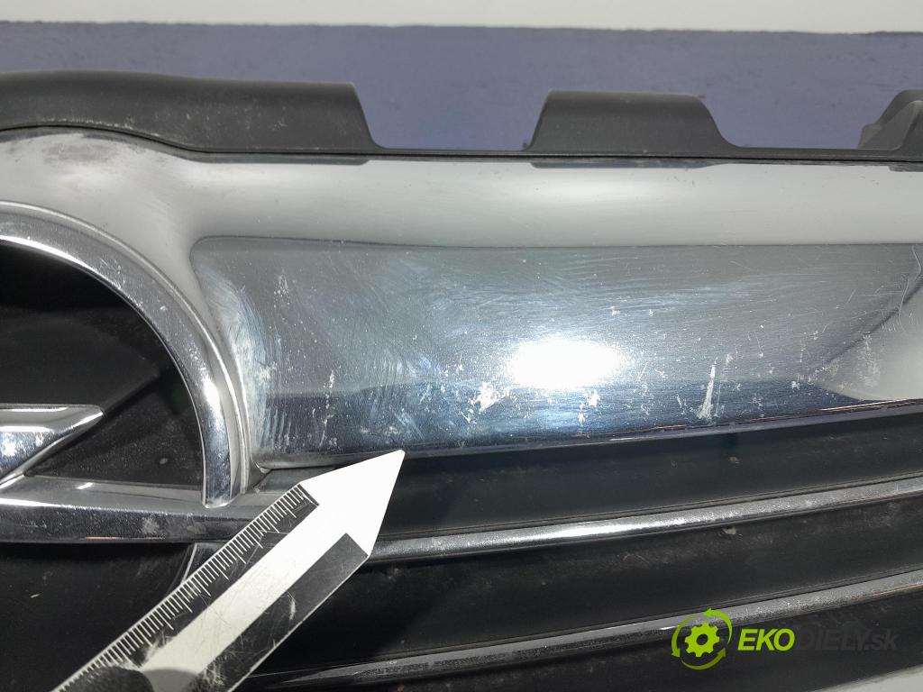 Opel Zafira 2011 miežka / Gril: 13247331
