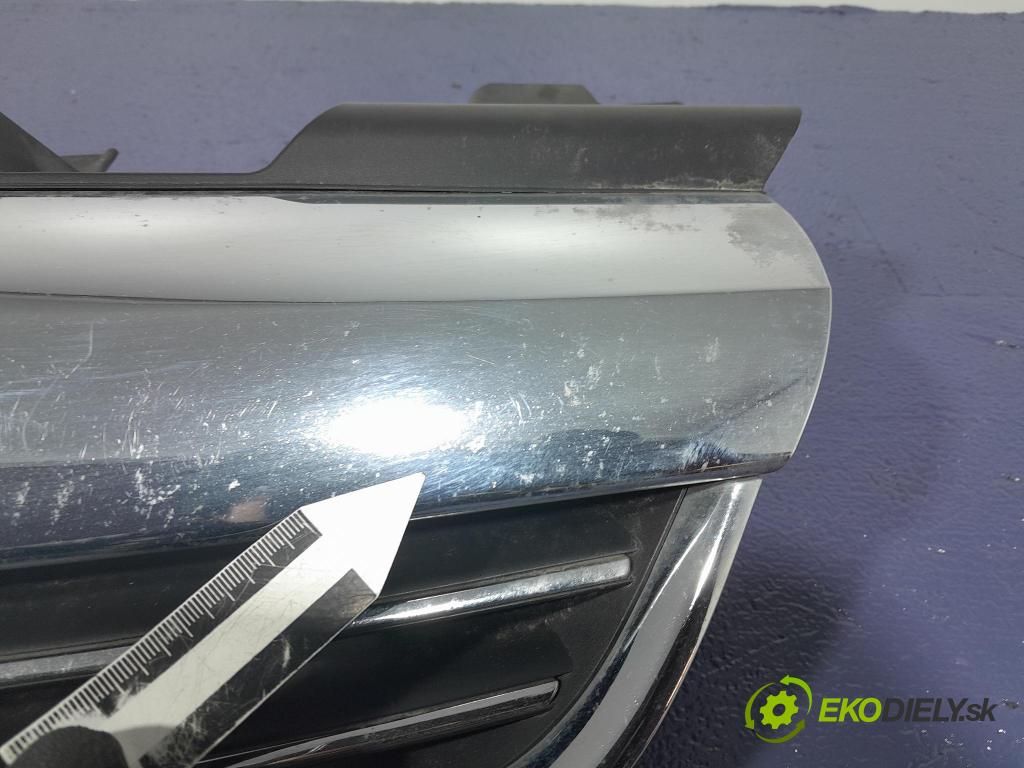 Opel Zafira 2011 miežka / Gril: 13247331