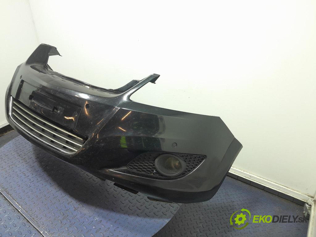 Opel Zafira 2011 nárazník před