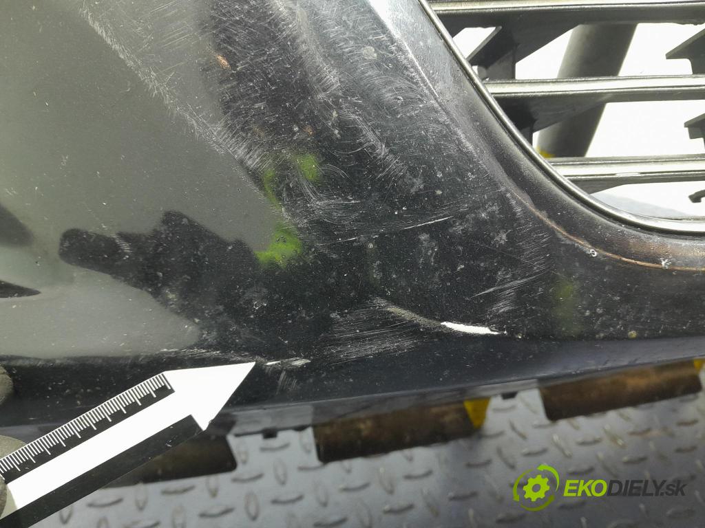 Opel Zafira 2011 nárazník před