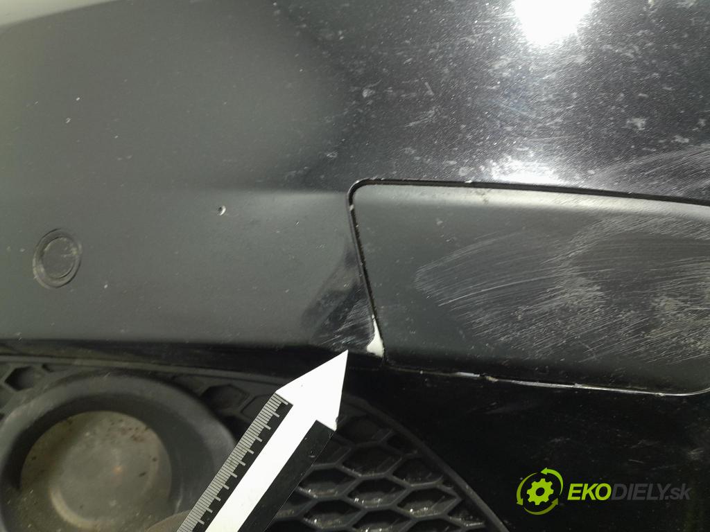 Opel Zafira 2011 nárazník před