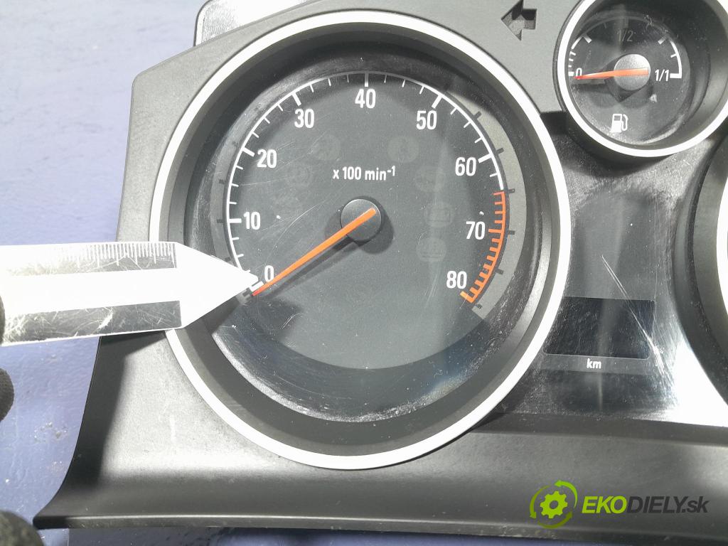 Opel Zafira 2011 prístrojovka/ budíky 13308998