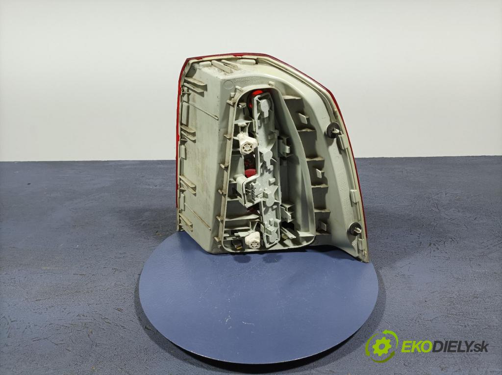 Opel Zafira 2011 svetlo / reflektor zad ľavá Vonkajsia: 