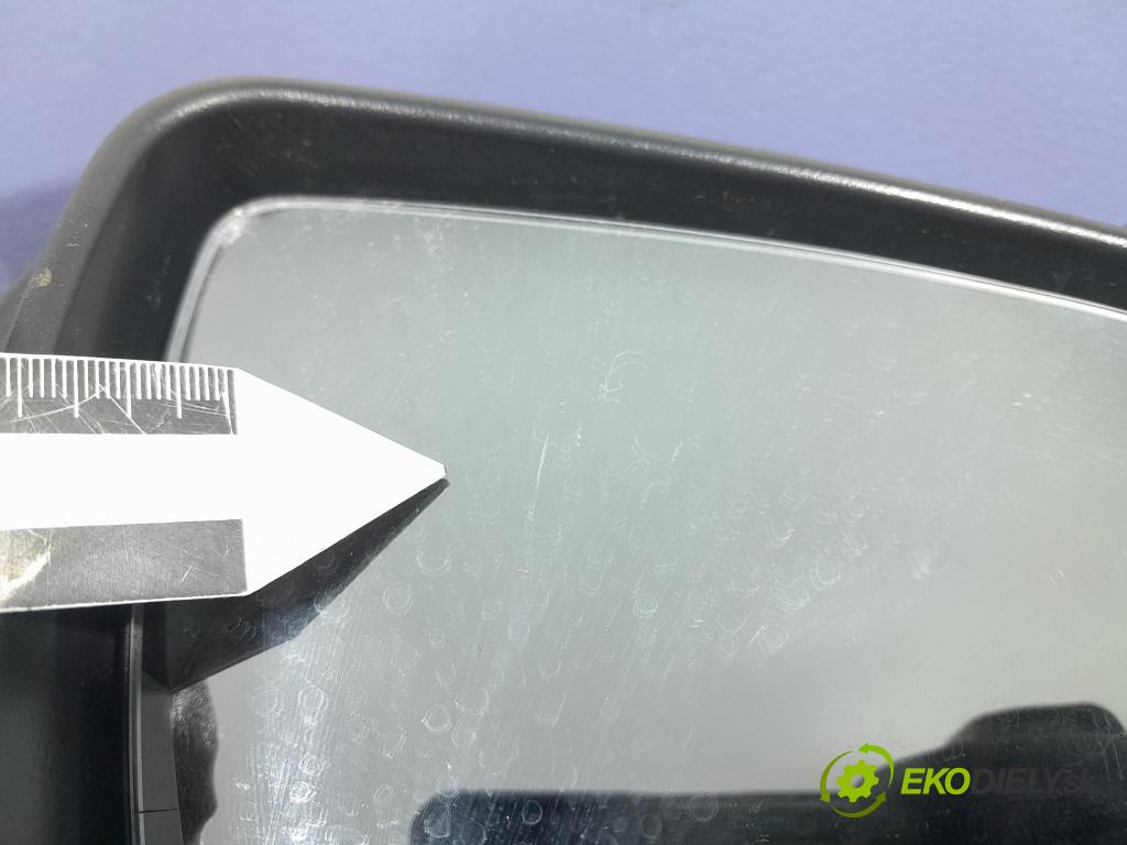 Opel Zafira 2011 zrkadlo pravé
