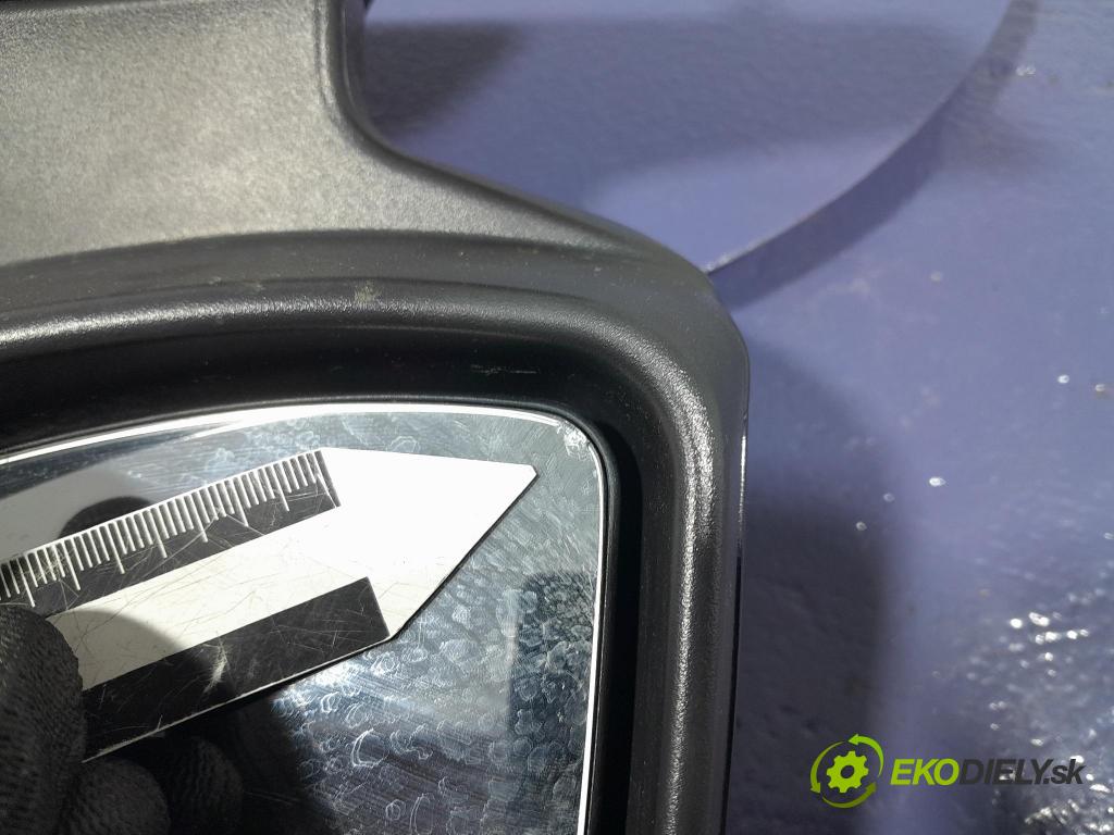 Opel Zafira 2011 zrkadlo pravé