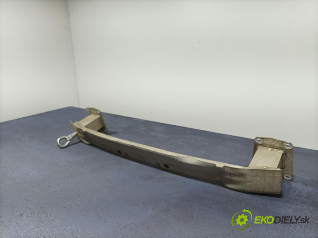 Opel Insignia 2018 výztuha narazník Zad: