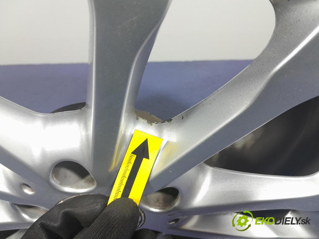 Mercedes Gla-klasa 2019 Ráfiky: Hlinikové: A1564011700