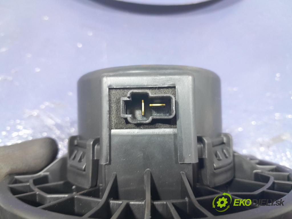 Kia Ceed 2020 ventilátor Vzduch: EB1D1NXJAA