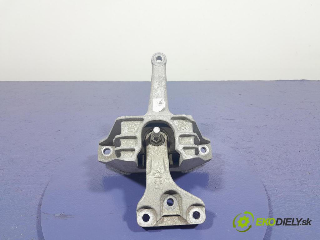 Kia Ceed 2020 Vankúš/: držiak Motor: 21810-J7300