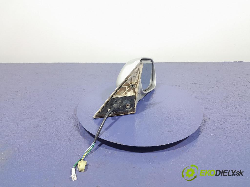 Subaru Forester 2000 zrkadlo pravé