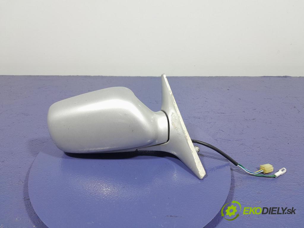 Subaru Forester 2000 zrkadlo pravé