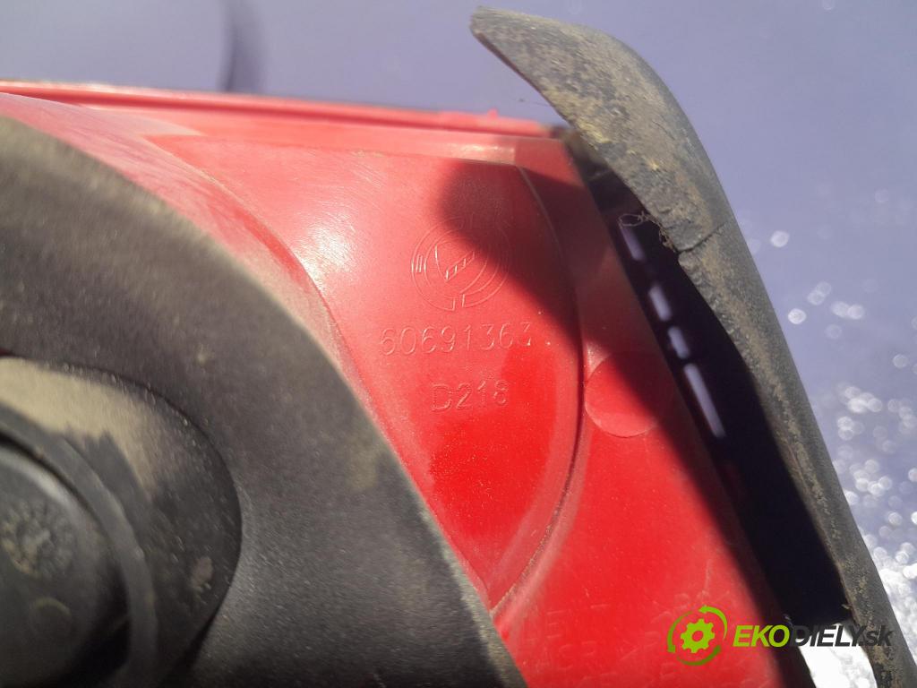 Alfa romeo 159 2008 svetlo / reflektor zad Prava: Vonkajsia: 60691363