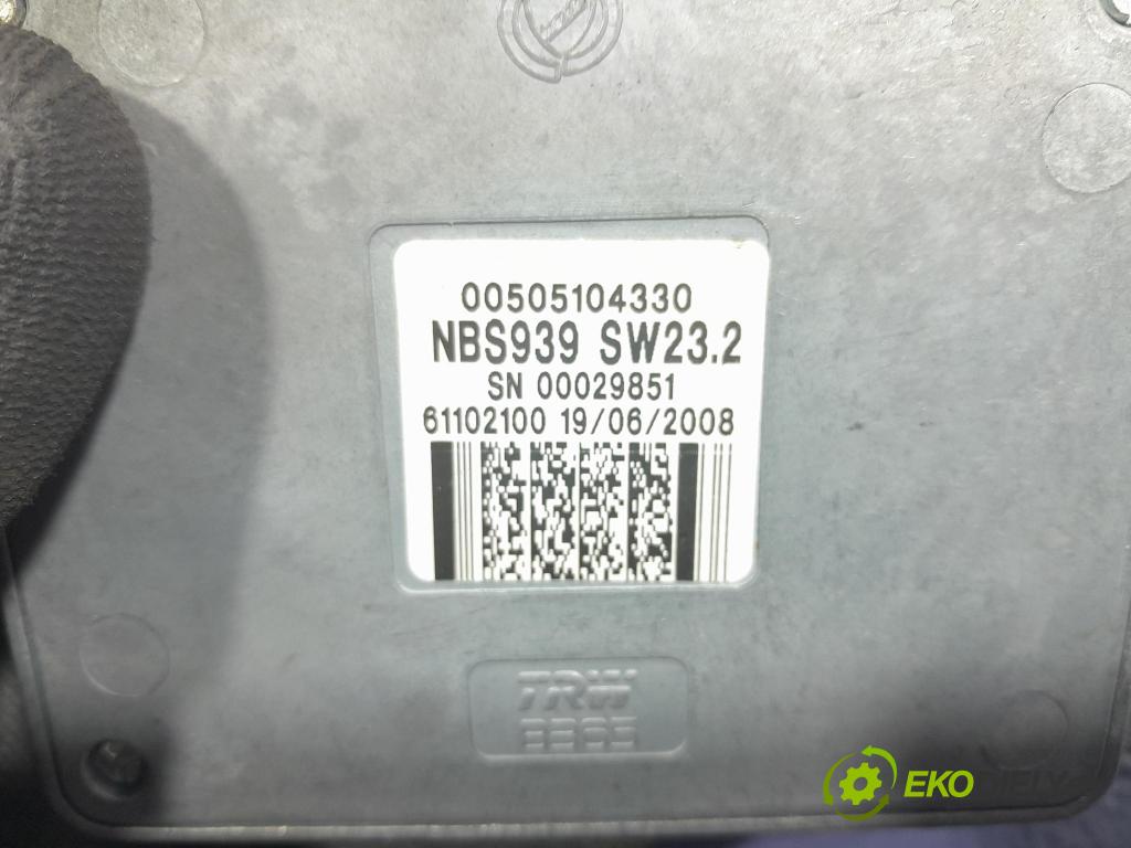 Alfa romeo 159 2008 Stĺpik volant x 00505104330