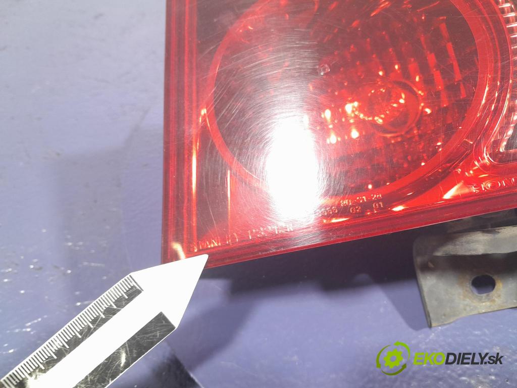 Honda Accord 2003 svetlo / reflektor zad Prava: Vonkajsia: