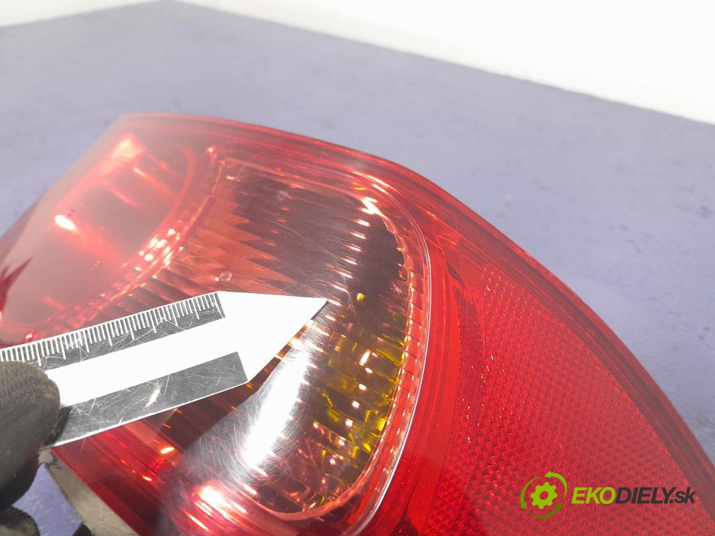 Honda Accord 2003 svetlo / reflektor zad Prava: Vonkajsia: