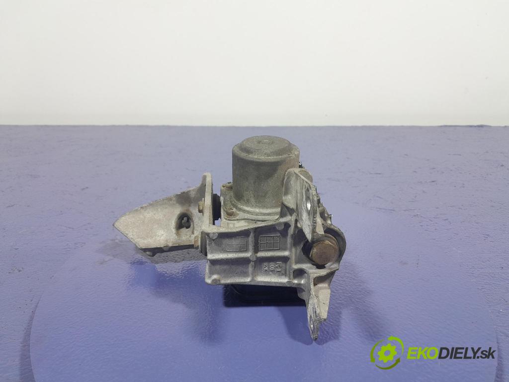 Honda Accord 2003 čerpadlo ABS x SEA00
