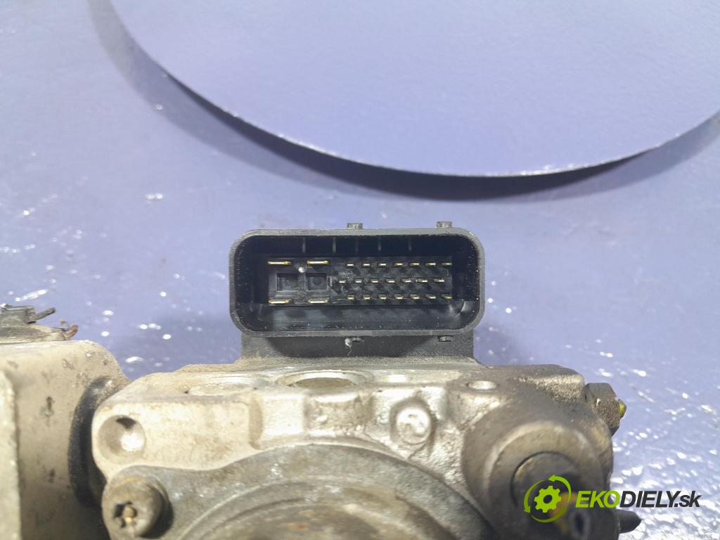 Honda Accord 2003 čerpadlo ABS x SEA00