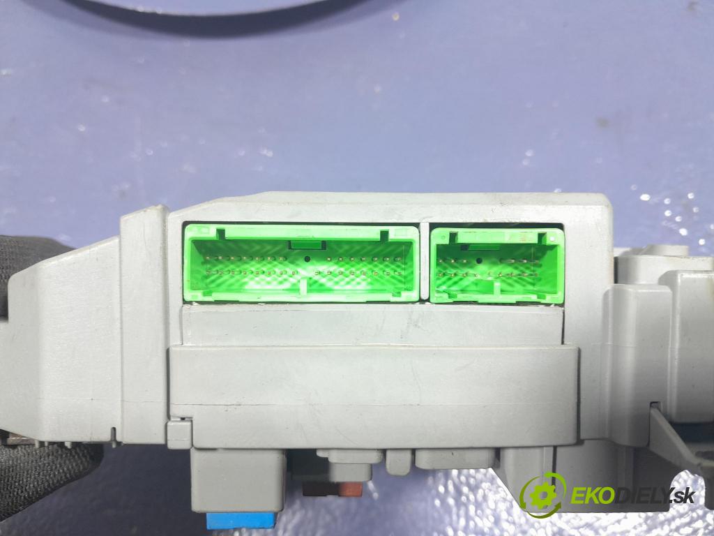 Honda Accord 2003 skrinka Poistky: A-000011