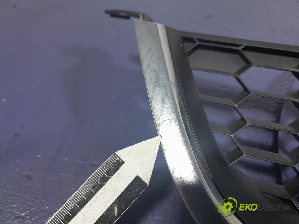 Honda Accord 2003 miežka / Gril: