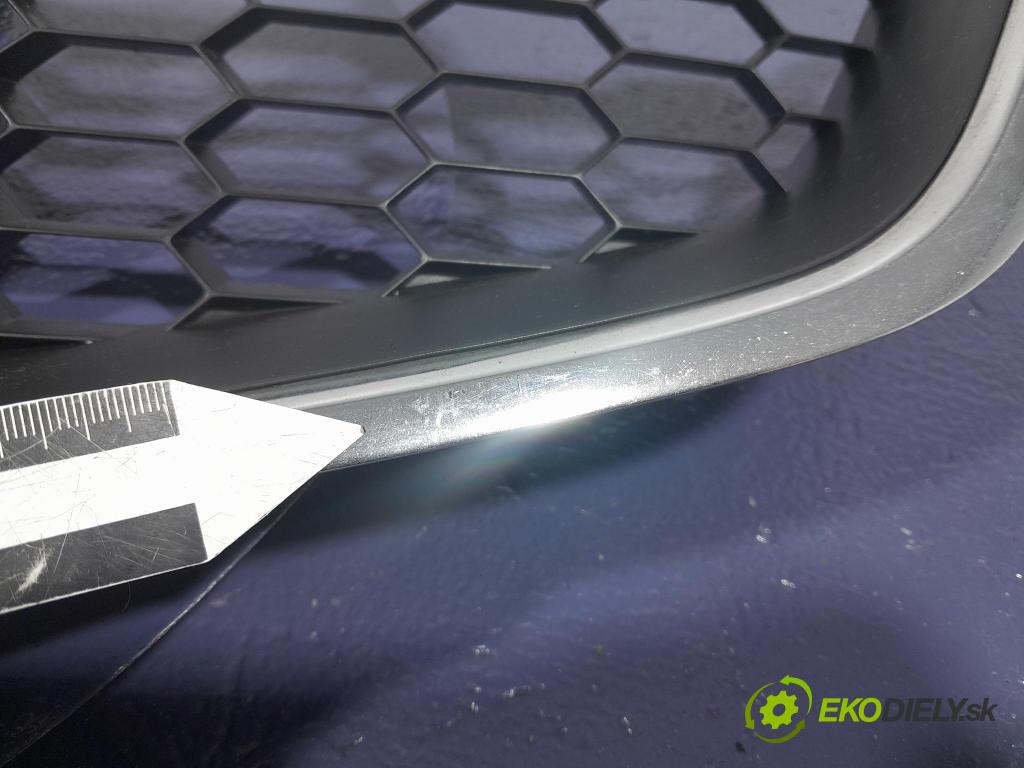 Honda Accord 2003 miežka / Gril: