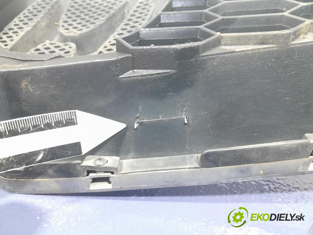 Honda Accord 2003 miežka / Gril: