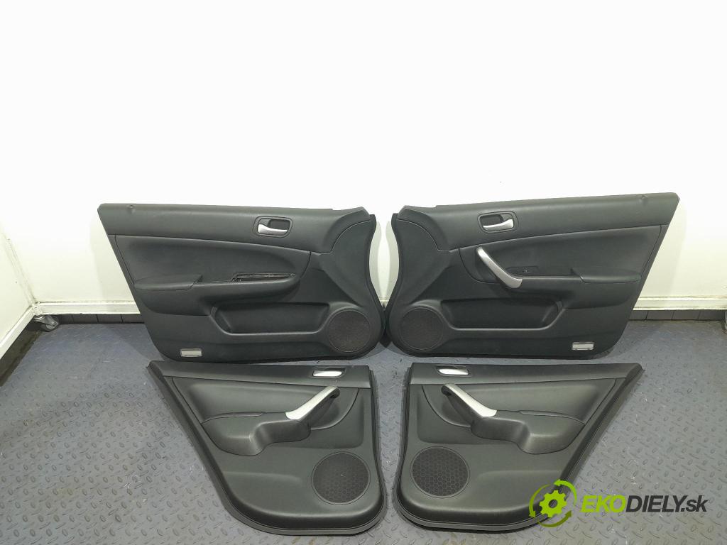 Honda Accord 2003 sedačke: Set.: