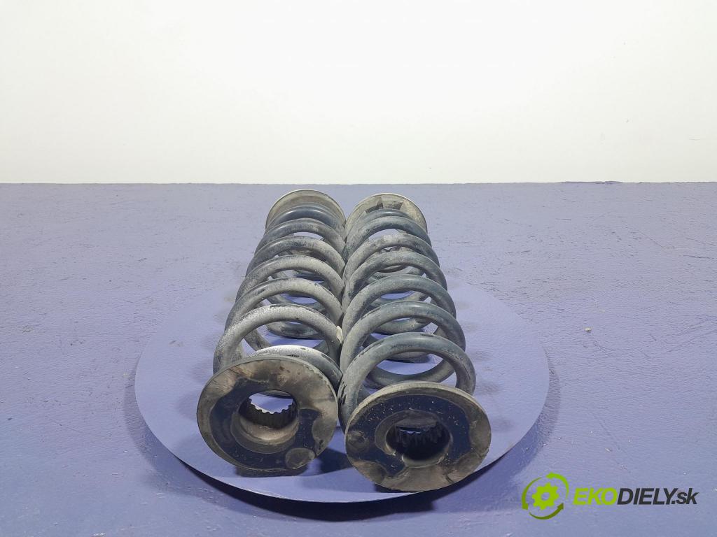 Opel Insignia 2018 pružina zad