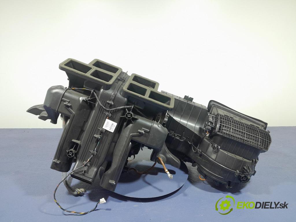 Mercedes Gla-klasa 2019 radiator A2468302002