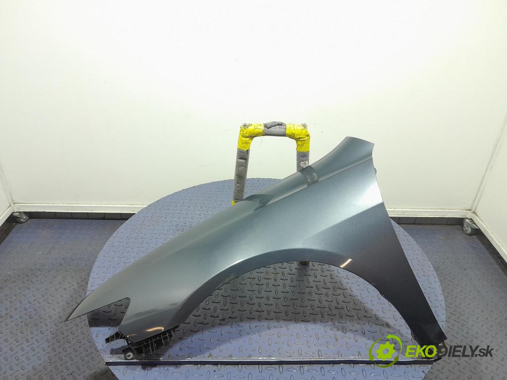 Honda Accord 2003 blatník Predné Vľavo: