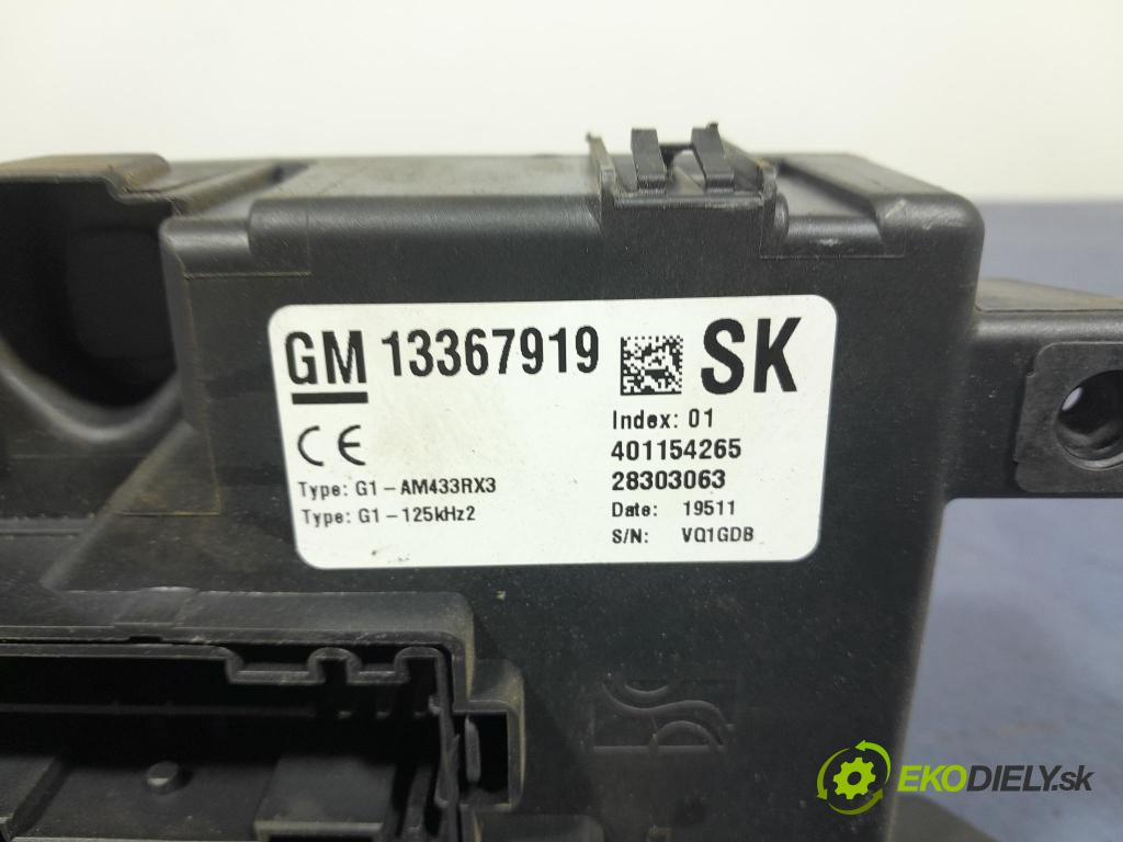 Opel Corsa 2011 skrinka Poistky: 13367919