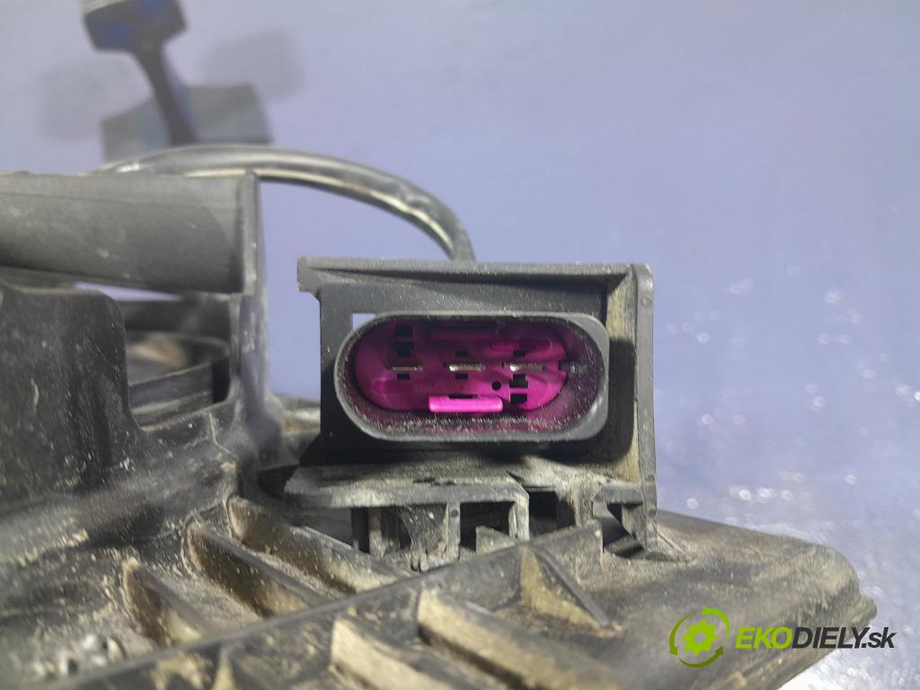 Skoda Fabia 2018 Ventilátor Chladič: 6R0121207