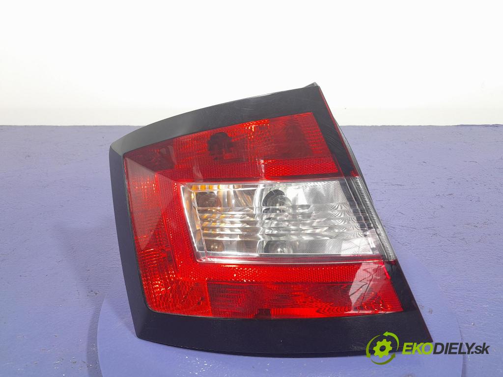 Skoda Fabia 2018 svetlo / reflektor zad ľavá Vonkajsia: 6V6945095