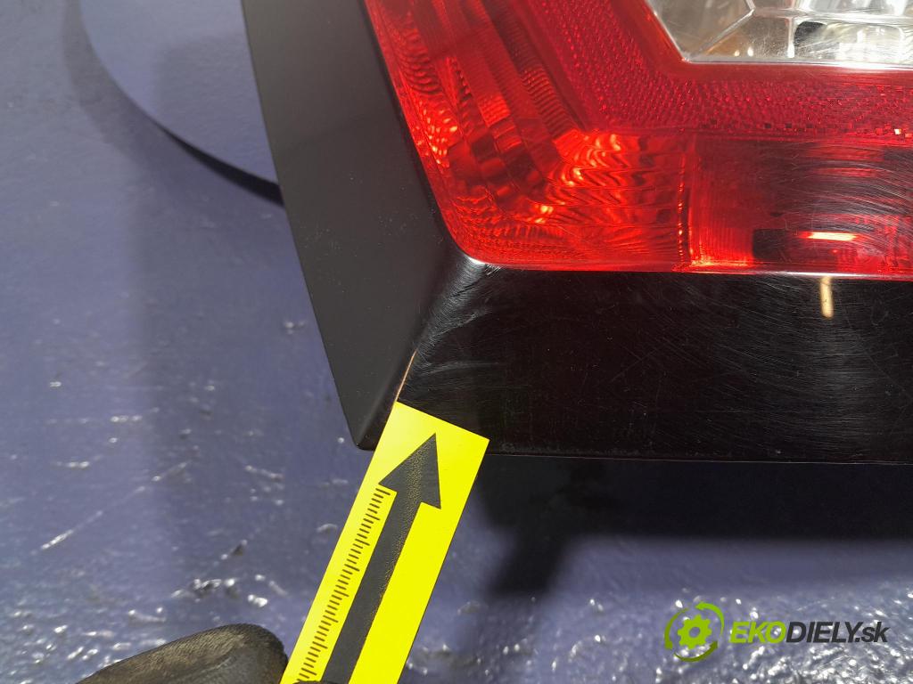 Skoda Fabia 2018 svetlo / reflektor zad ľavá Vonkajsia: 6V6945095