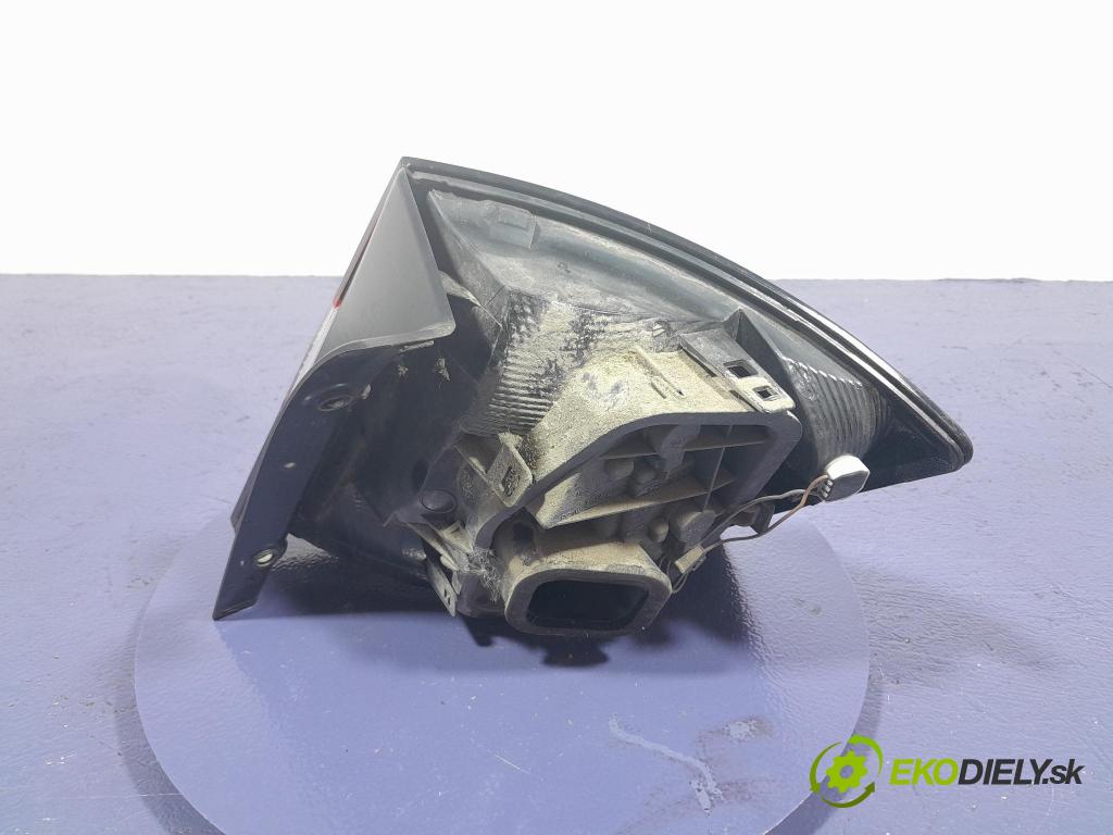 Skoda Fabia 2018 svetlo / reflektor zad ľavá Vonkajsia: 6V6945095
