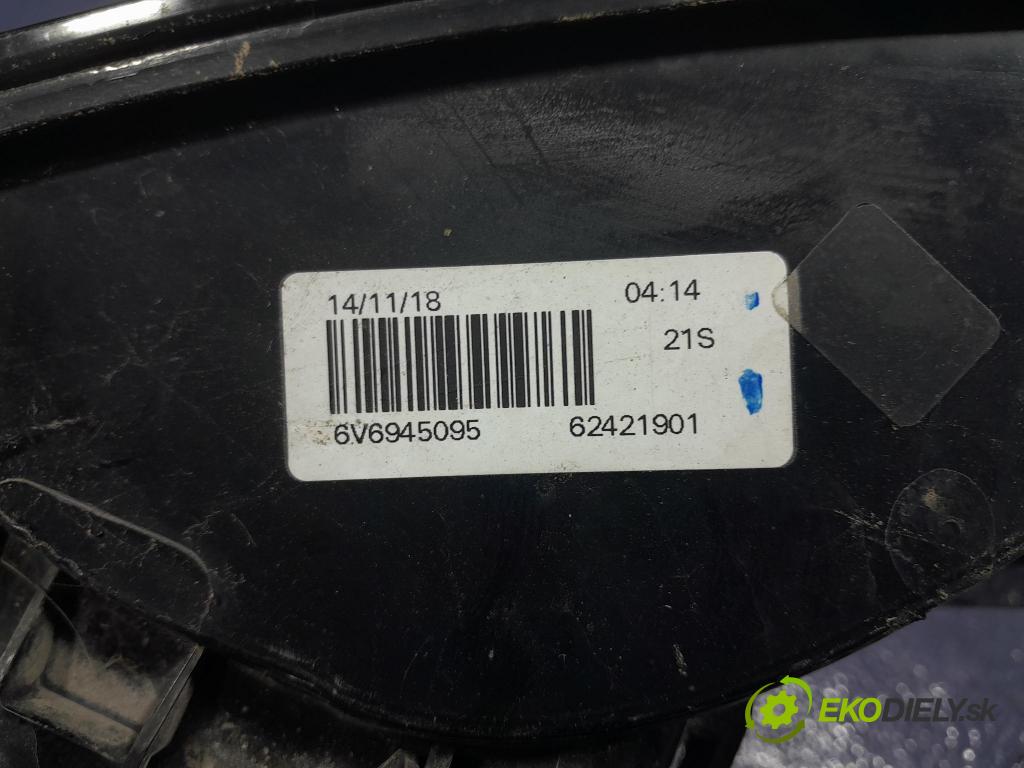 Skoda Fabia 2018 svetlo / reflektor zad ľavá Vonkajsia: 6V6945095