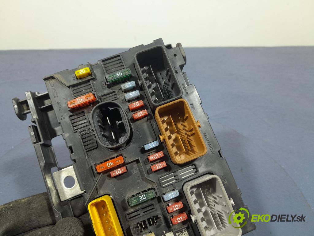 Peugeot 307 2007 skrinka Poistky: 9661708280