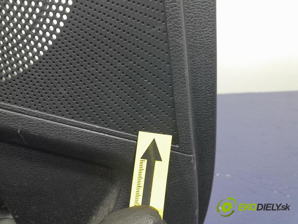 Kia Ceed 2020 Čalounictví: dvere zad ľavá 83301-J7020