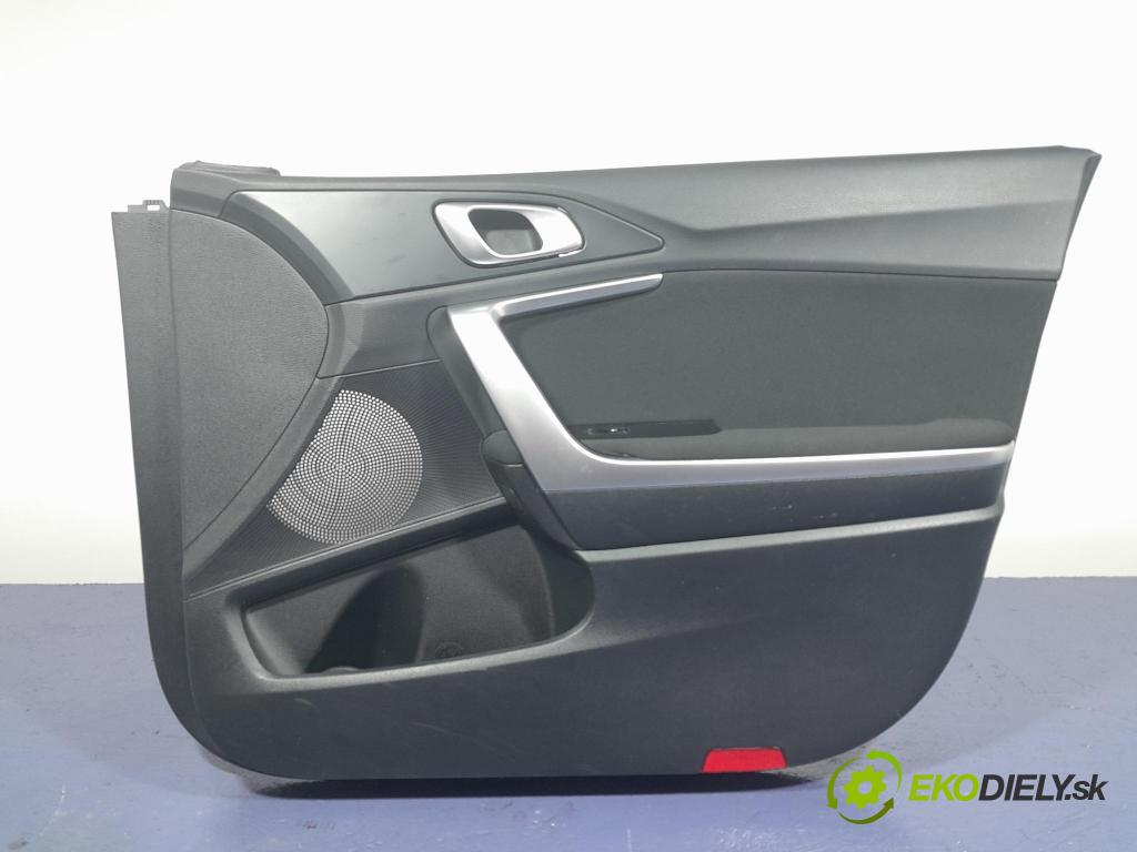 Kia Ceed 2020 Čalounictví: dvere Predné Prava: 82302-J7010
