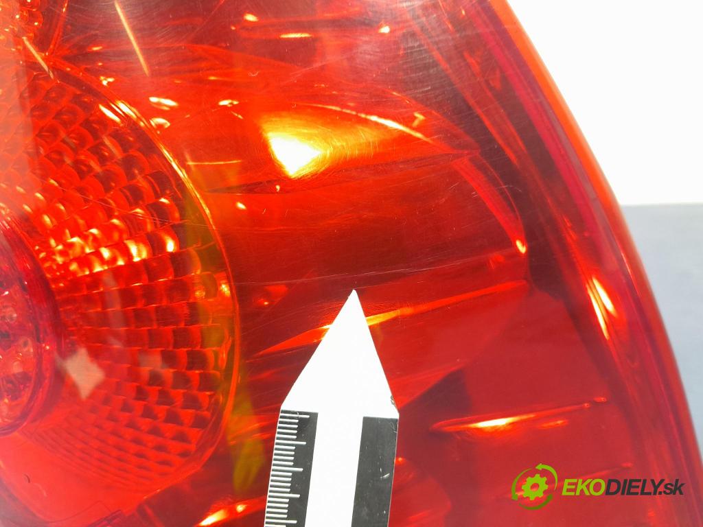 Peugeot 307 2007 svetlo / reflektor zad Prava: Vonkajsia: